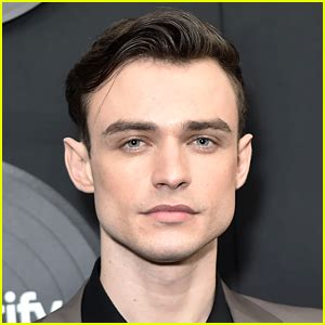 Gossip Girl Star Thomas Doherty on Pansexual Character in